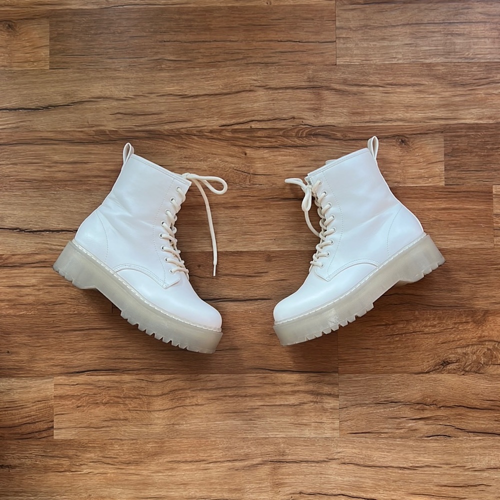 Steve Madden white boots